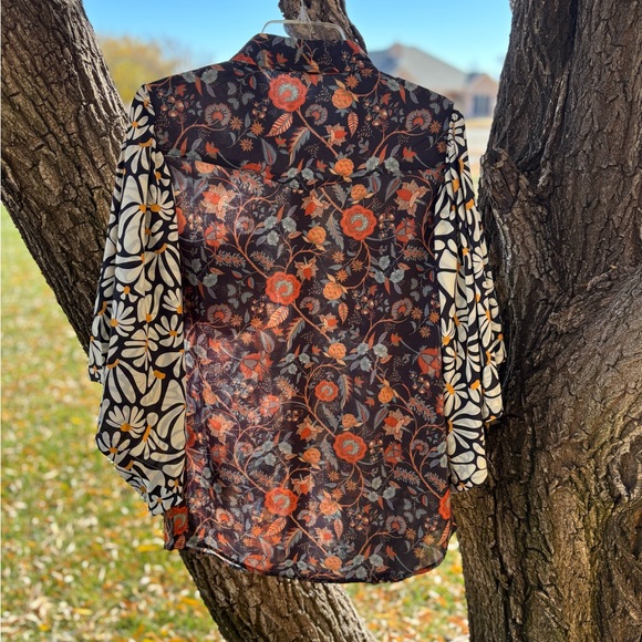 112. Turquoise HavenFloral Button-Down Shirt - Orange and Black - Picture 6 of 6